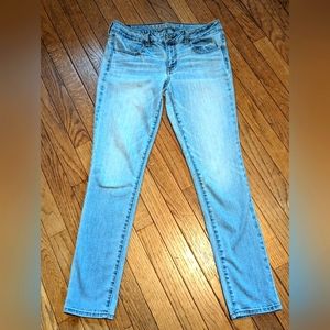 EUC American Eagle Super Stretch Jegging